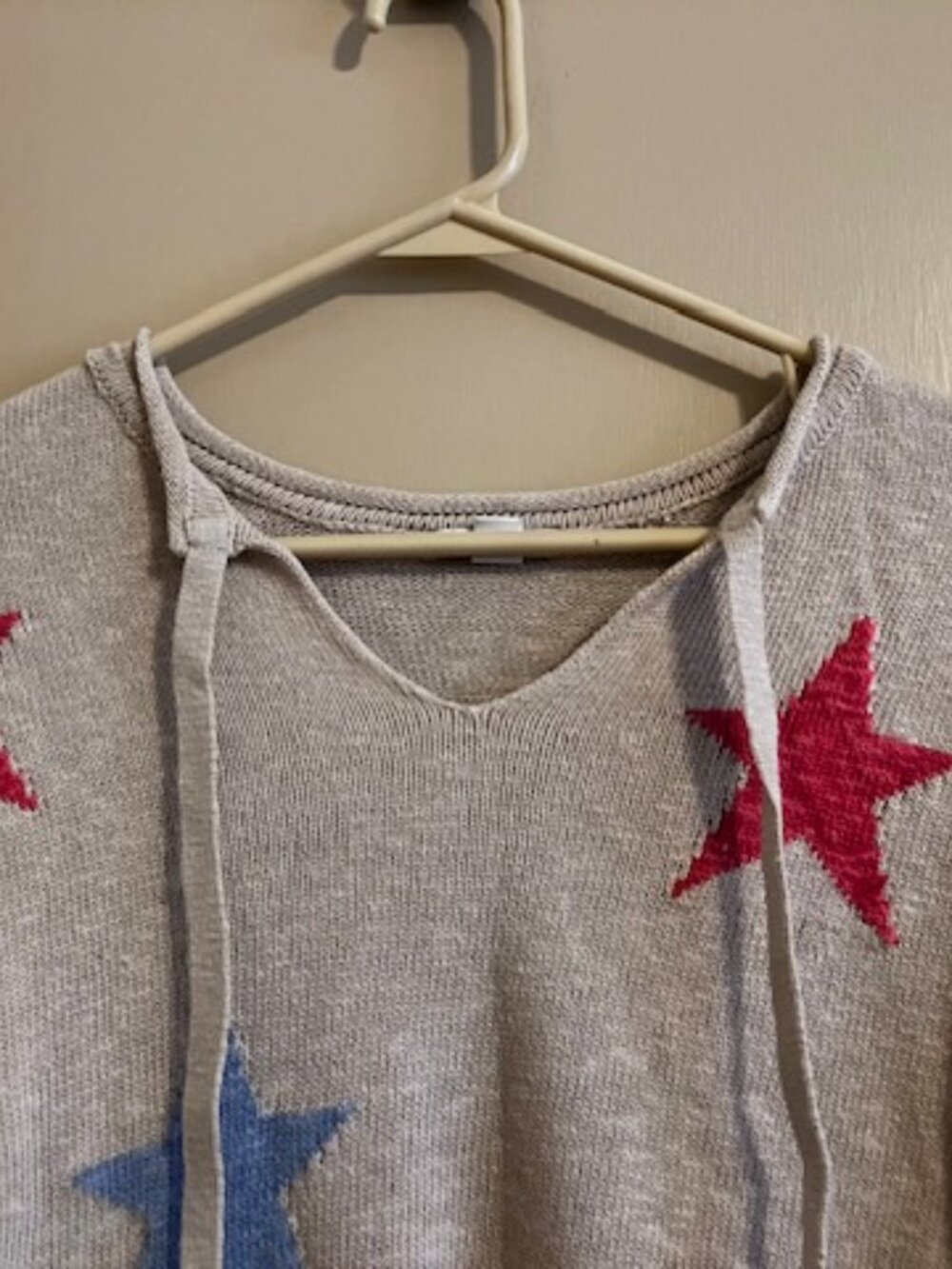 Stars Sweater with Strings - Picture 2 of 5